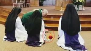 Viral Video: A Priest Spills The Precious Blood During Mass. This is what happens next! Let us make reparation!!!