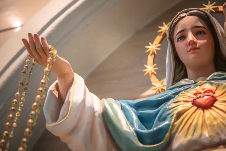 Do Catholics worship Mary?