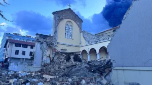 Statue of Mary Untouched in Earthquake that Demolished Cathedral in Turkey