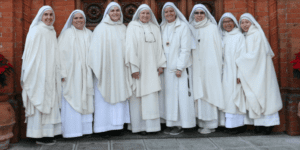 The Road to Easter | Guide From Benedictine Daughters of Divine Will