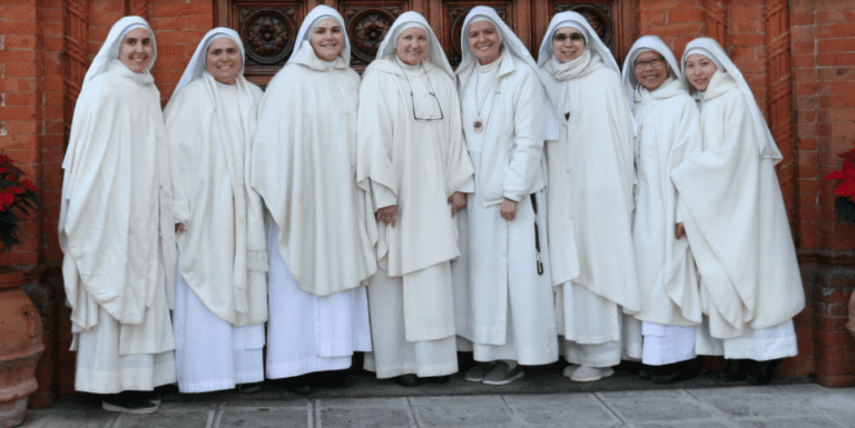 The Road to Easter | Guide From Benedictine Daughters of Divine Will