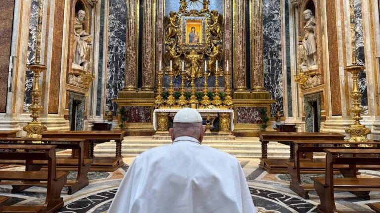 A Mystical Revelation: The Virgin Mary Appeared to Pope Francis Before His Death