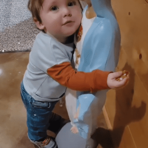 Viral video|Cute Toddler Hugging a Statue of Mary