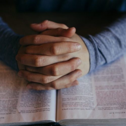 Practical Guide to Be Consistent in Prayer Life