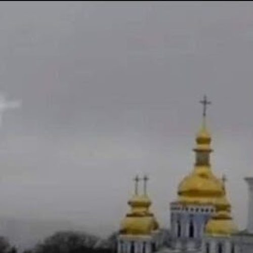 Viral Video! A Luminous Cross Appears Above St. Michael’s Golden-Domed Monastery, Kiev, Ukraine! March 2nd & 4th!